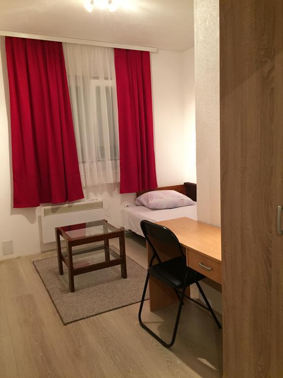 Mfs Apartments 莫斯塔尔 外观 照片