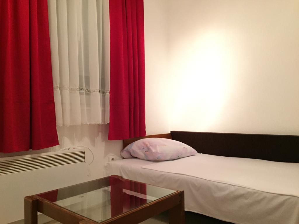 Mfs Apartments 莫斯塔尔 外观 照片